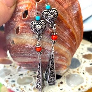 🌴Long dangle earrings with a touch of turquoise and a hint of coral.